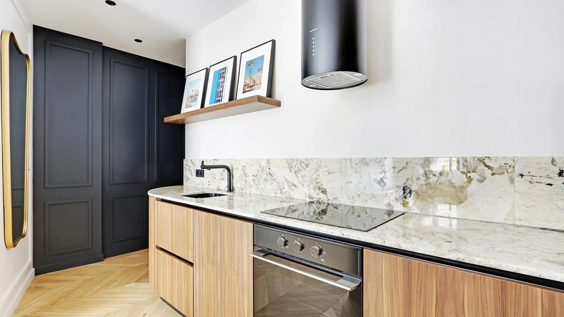 Pick A Flat'S Apartment In Triangle D'Or - Pierre 1Er De Serbie Paris